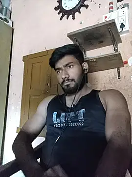 Lustynani Pertunjukan Webcam