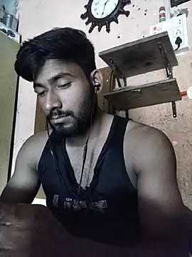 Lustynani Pertunjukan Webcam