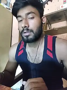 Lustynani Pertunjukan Webcam