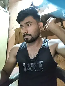 Lustynani Pertunjukan Webcam