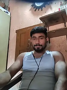 Lustynani Pertunjukan Webcam