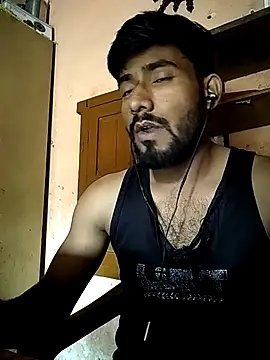 Lustynani1 Show Webcam