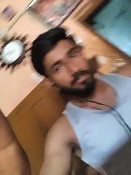 Lustynani1 Show Webcam
