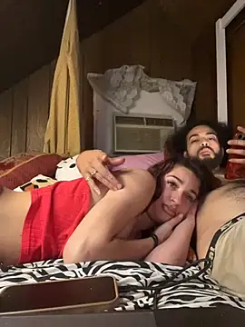 heluvsbabii Show in webcam