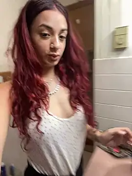 heluvsbabii's Webcam Show