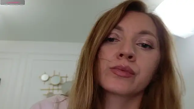 IrisLayne Chat XXX in diretta