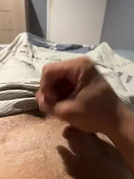 magicdickx21: διαδικτυακό σόου στην κάμερα