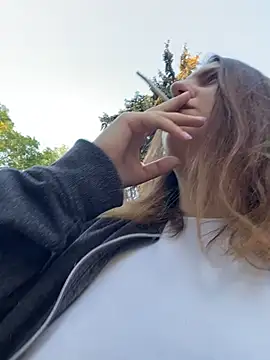 Chat soba uživo modela AliceDesmee