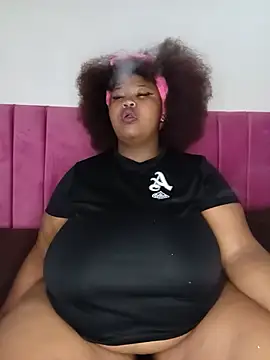 BustyBmw's Live XXX Chat