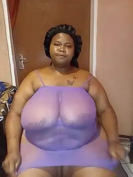 XXX chat uživo modela BustyBmw