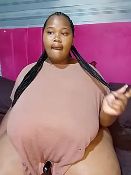 Chat XXX en directo de BustyBmw
