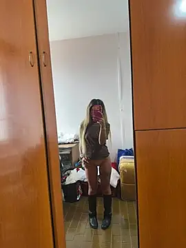 Thegirlofthemirror Adlı Modelin Web Kamerası Şovu