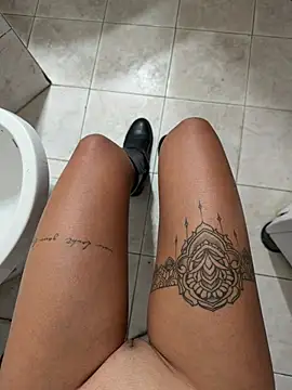 Thegirlofthemirror Webcamshow