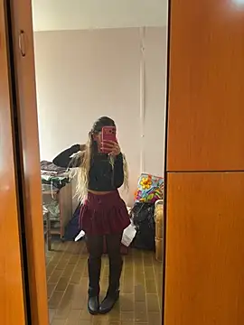 Thegirlofthemirror Webcam show