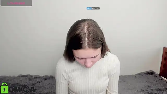 חדר צ'אט בשידור חי של Elina_X