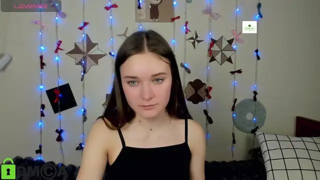 צ'אט XXX בשידור חי של Elina_X