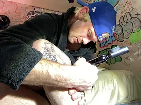gothboiplzty – webcam-show