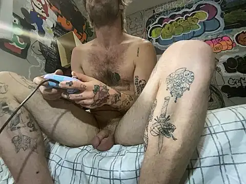 gothboiplzty: διαδικτυακό σόου στην κάμερα
