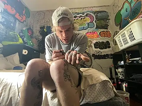 הופעת וובקאם של gothboiplzty