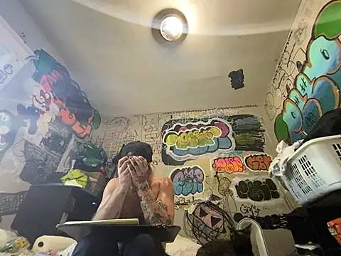 gothboiplzty Adlı Modelin Web Kamerası Şovu