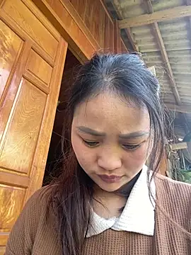 Show modela Miumiu999 na web-kameri