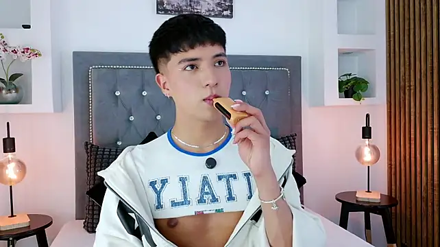 Keen_Nico webcam show