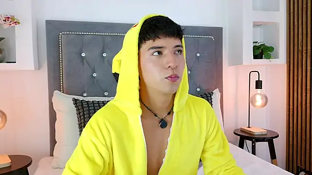 Show de Keen_Nico na webcam