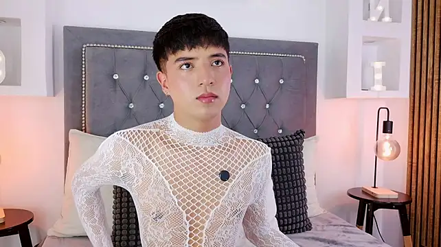 Keen_Nico Show in webcam