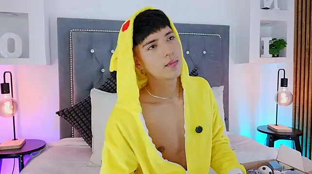 Show de Keen_Nico na webcam