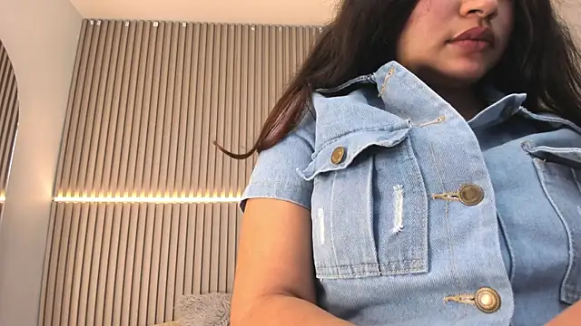 Victoria_Rosee 即時 XXX 聊天
