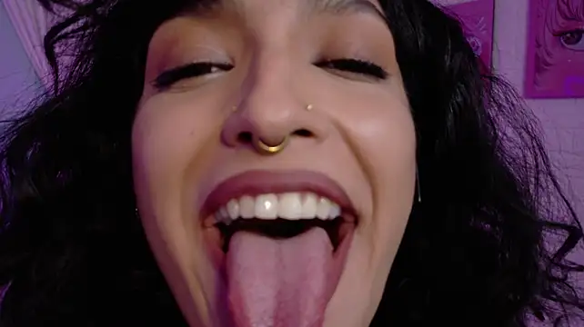 دردشة Cleo_Foxx الجنسية المباشرة
