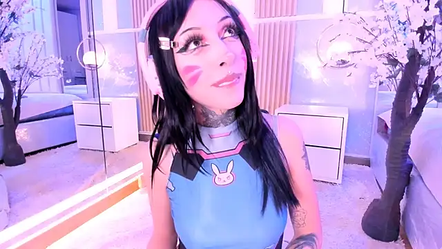 SalemBlackrose: διαδικτυακό σόου στην κάμερα