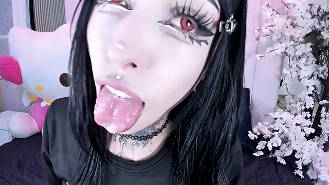 SalemBlackrose's Webcam Show