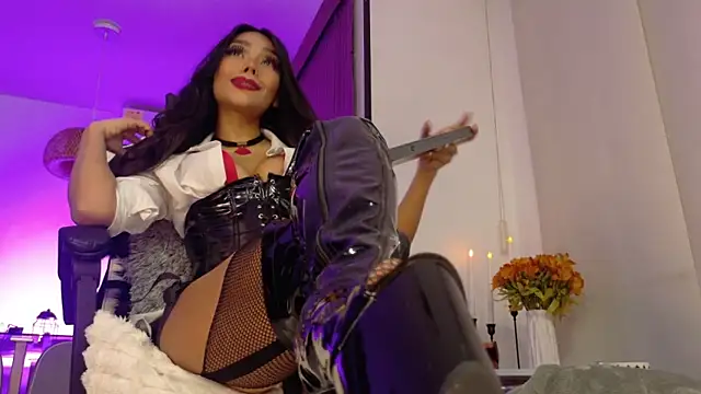 Chatroom XXX en direct de Chaiiro