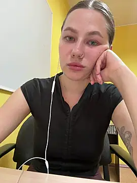 AsynaYuuki webcam show