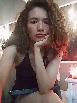 צ'אט XXX בשידור חי של JuliethMilf