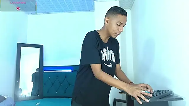 hotboyluxe Show Webcam