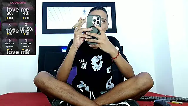 hotboyluxe 网络视讯表演