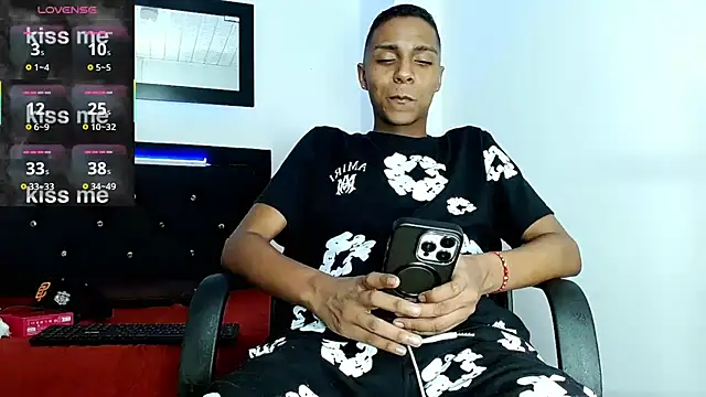 hotboyluxe's Webcam Show