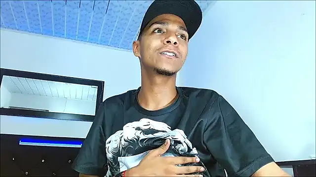 hotboyluxe Pertunjukan Webcam