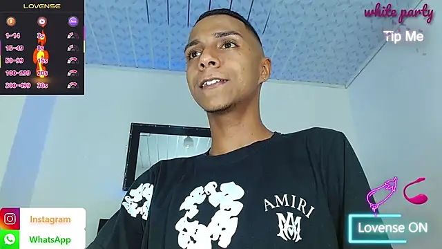 عرض كام hotboyluxe