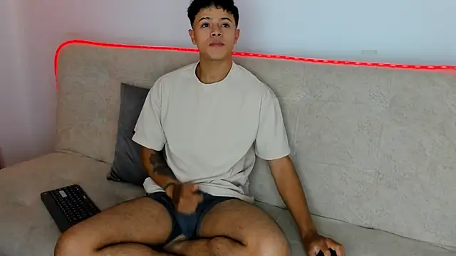 _Alex_Colton 在線直播表演