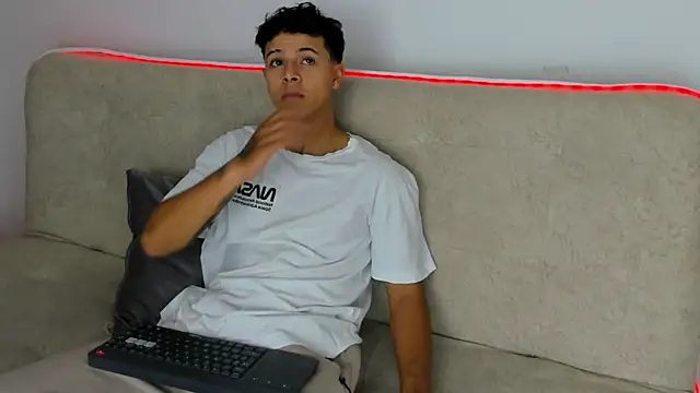 _Alex_Colton 网络视讯表演