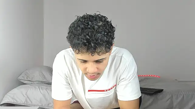 Živý XXX chat _Alex_Colton