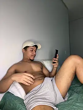 ollyzinn webcam show