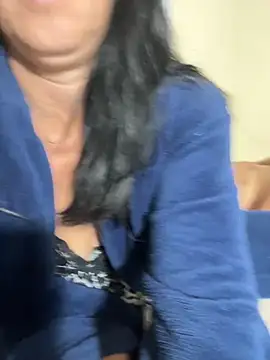 Renataalves ওয়েবক্যাম শো