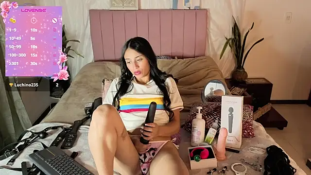Petite_pepper's Webcam Show