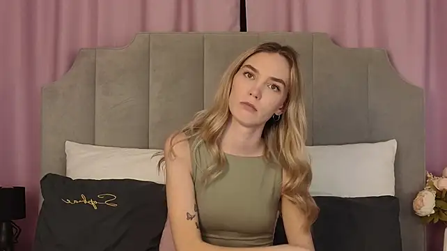 دردشة NikkiRyx الجنسية المباشرة