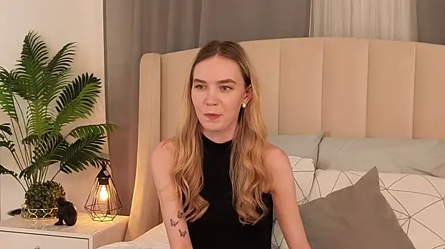 NikkiRyx's Live XXX Chat