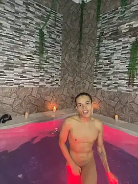 Alejandroo_Montenegro Webcam show